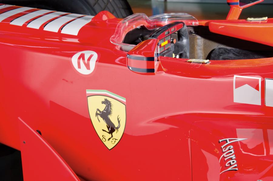  Ferrari F300 Formula One Racing Car 1998 года  (фото 10 из 23)